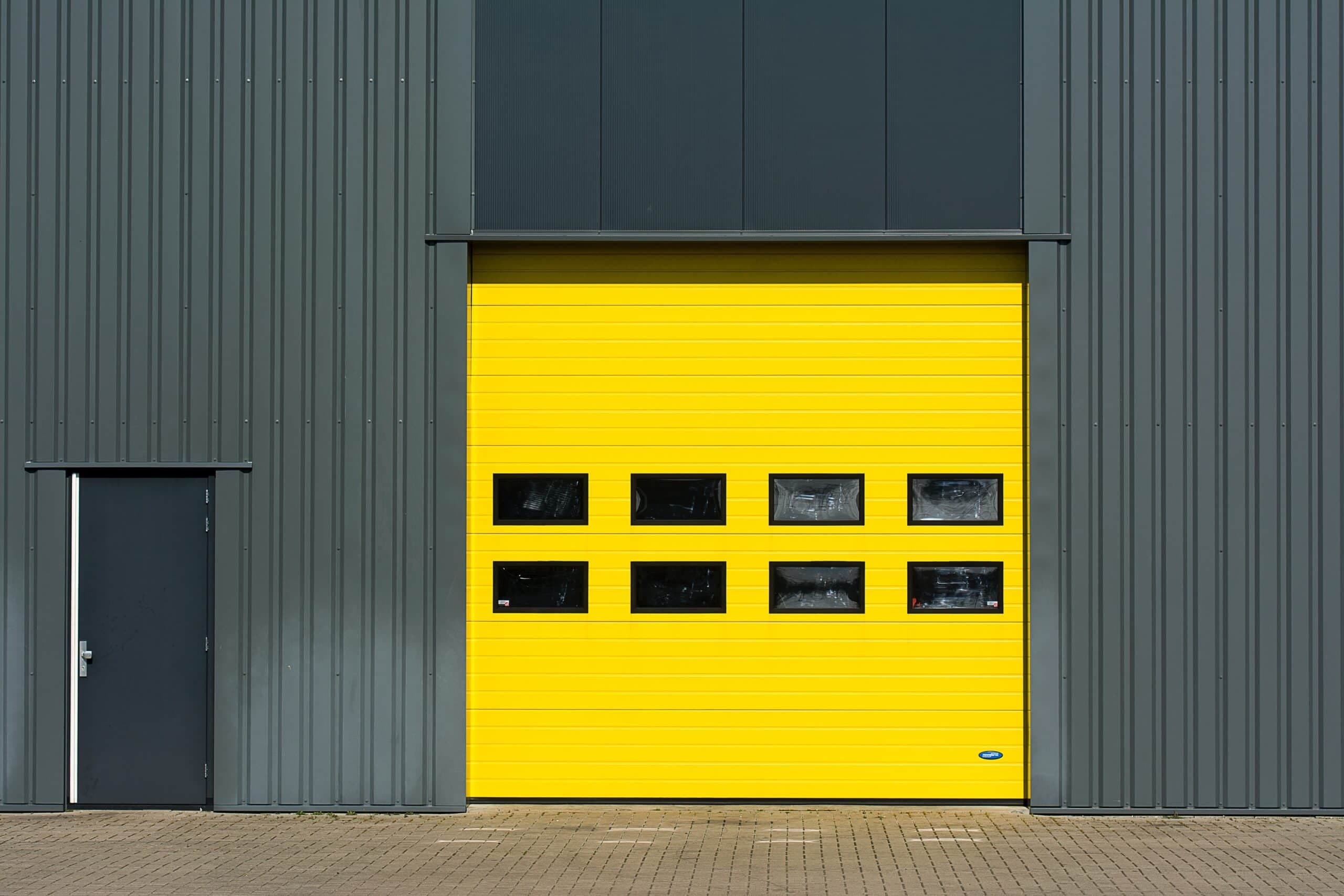 What is the Difference Between Residential and Commercial Garage Doors?