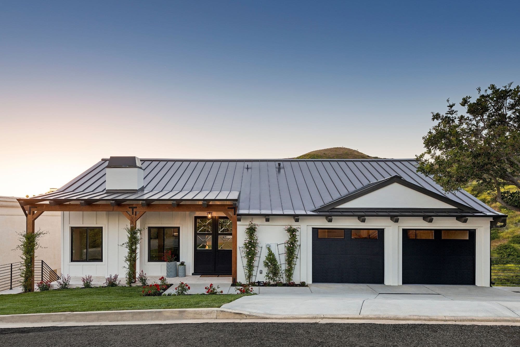 How Much Do Modern Wooden Garage Doors Cost? OHD Co.